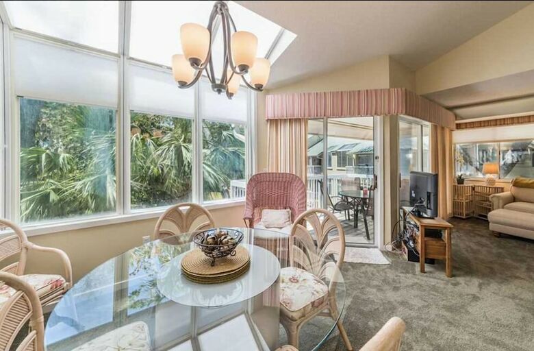 Barrington Park 706 - Two Bedroom Condo