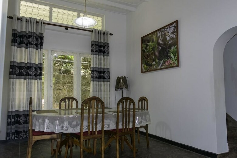 Bed & Breakfast Oriole Kandy
