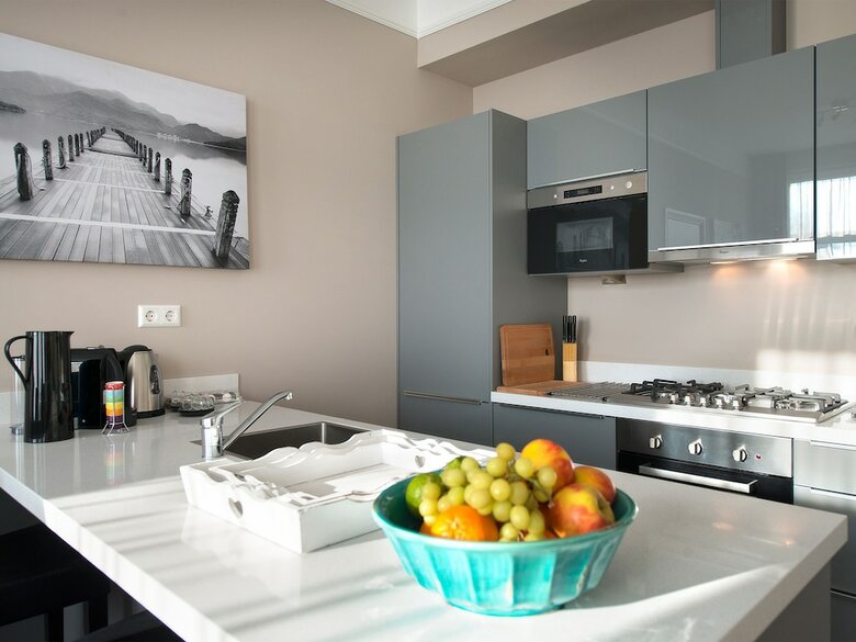 Bizstay Park Central Apartments