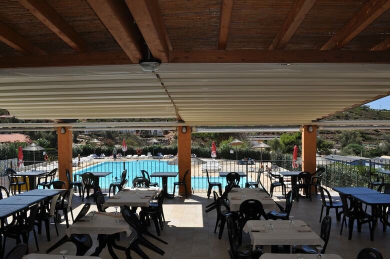 Happy Camp In Camping Tonnara