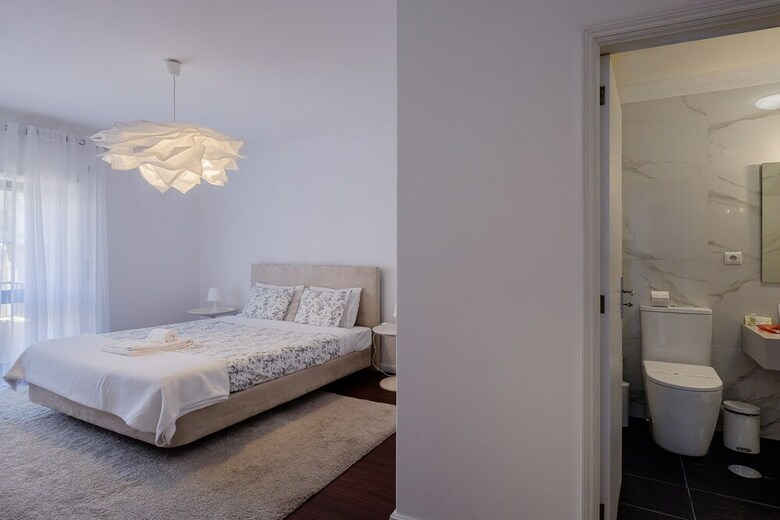 Boutique Rentals - Music House Apartment