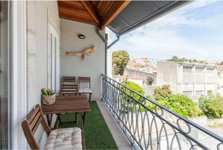 Boutique Rentals - Boho Chic Apartment