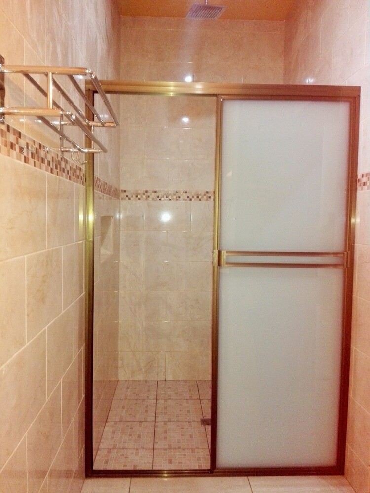 Restaurante, Cigar Bar, Whisky Lounge, Hostal Suite Dos Visiones