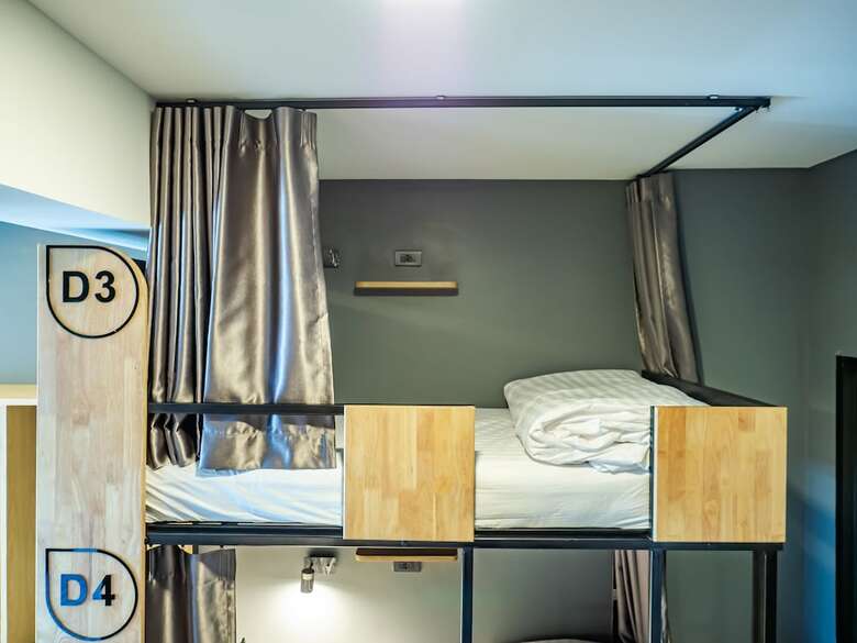 Hostal Ray Coffee Bar & Hostel - Adults Only