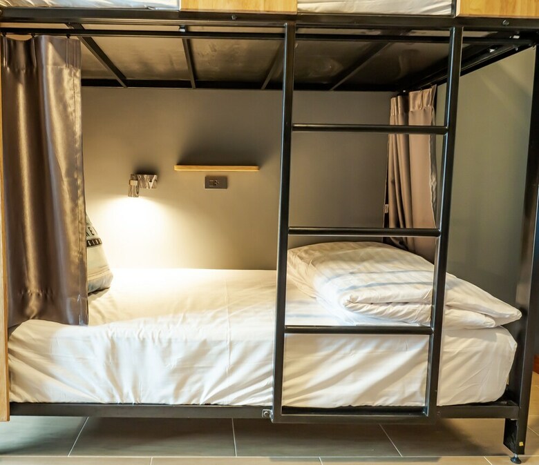 Hostal Ray Coffee Bar & Hostel - Adults Only