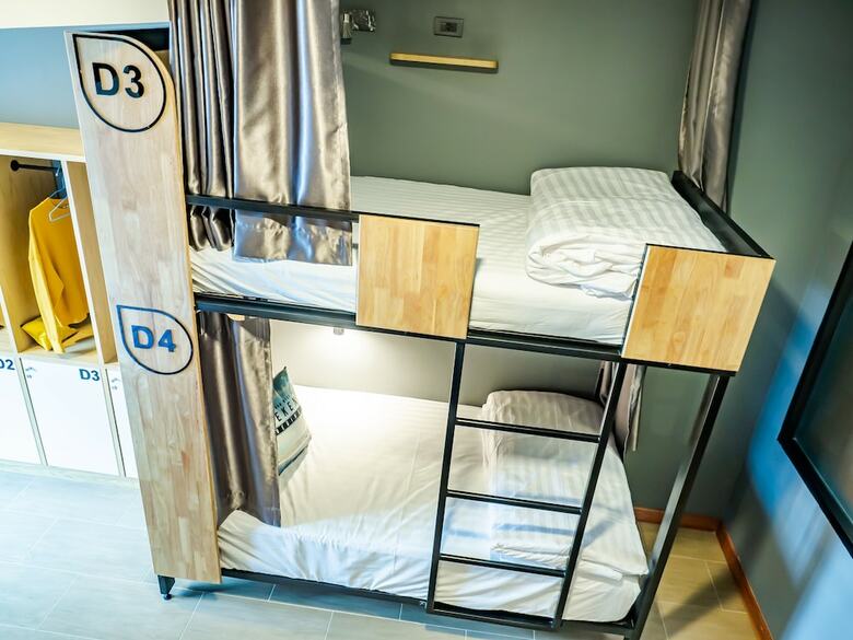 Hostal Ray Coffee Bar & Hostel - Adults Only