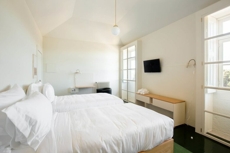 Bed & Breakfast Duas Portas Townhouse