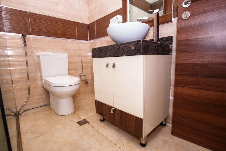 Joygate Hotel & Suites