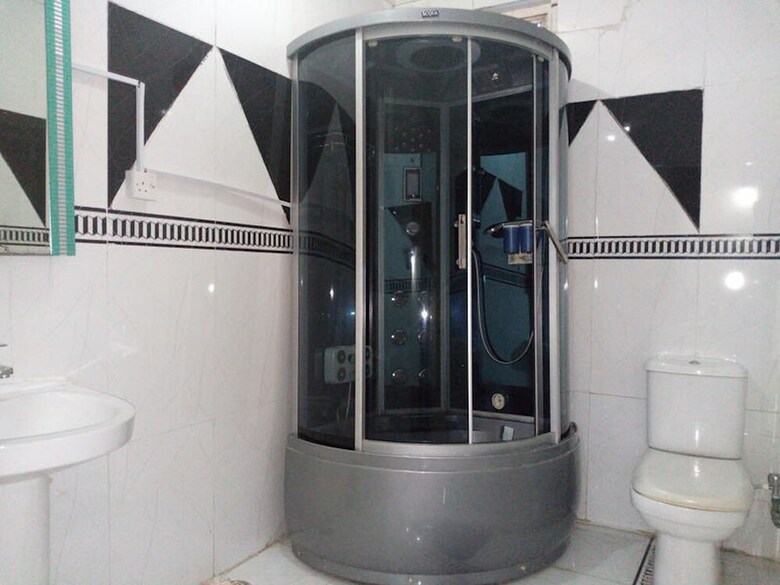 Hotel D'luxx Villa & Suites