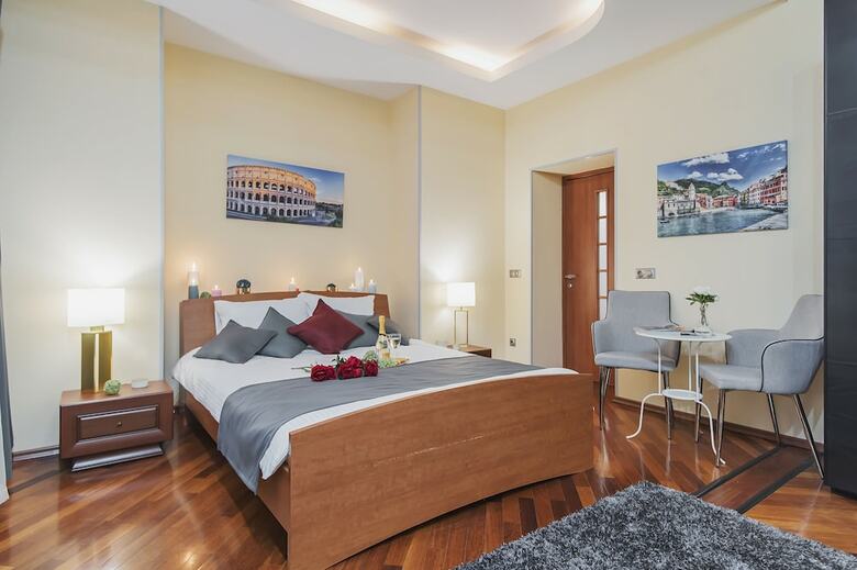 Gm Apartments Roomy Mansion At Arbat