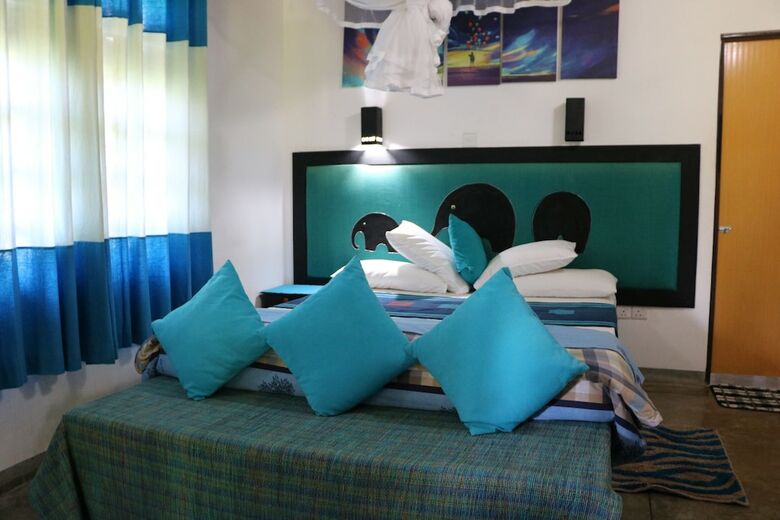 Hotel Whispering Ocean