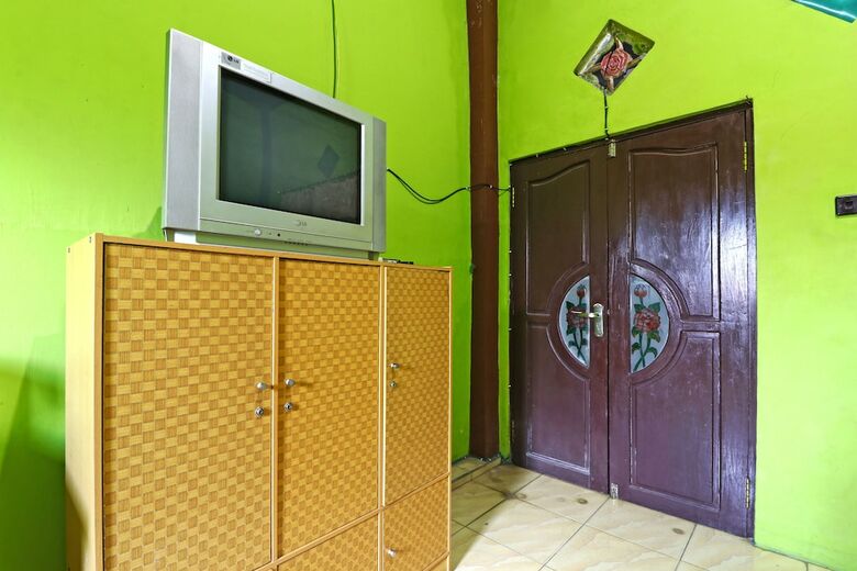 Hotel Penginapan Qarina
