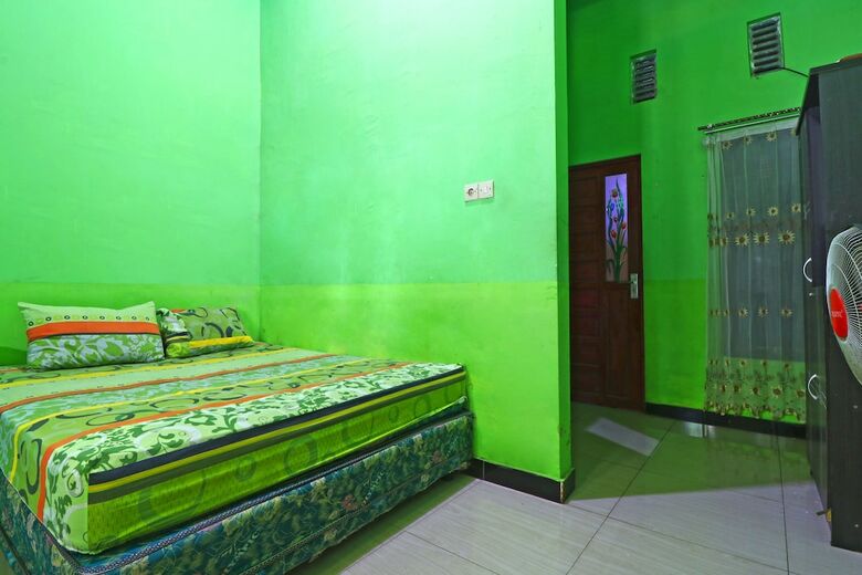 Hotel Penginapan Qarina