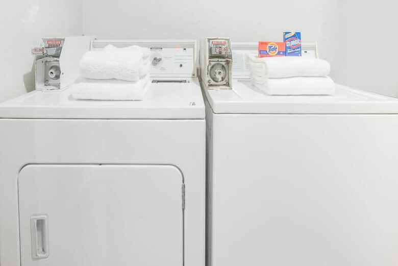 Hotel Americas Best Value Inn & Suites Ft. Worth S