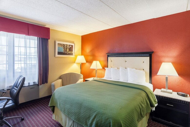 Motel Quality Inn & Suites