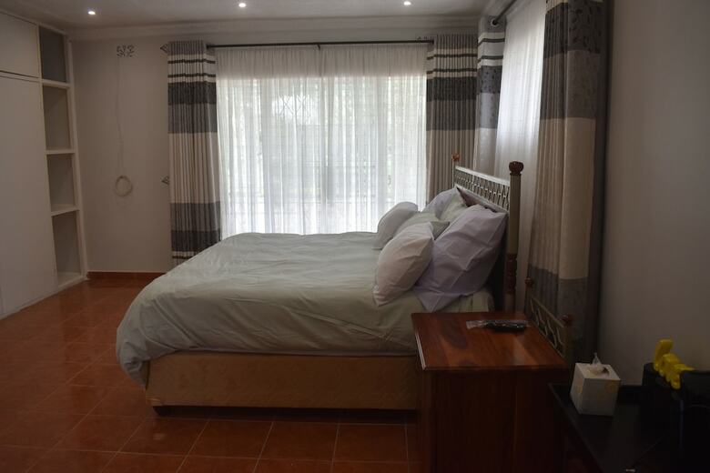 Hotel Monavale Hills Getaway