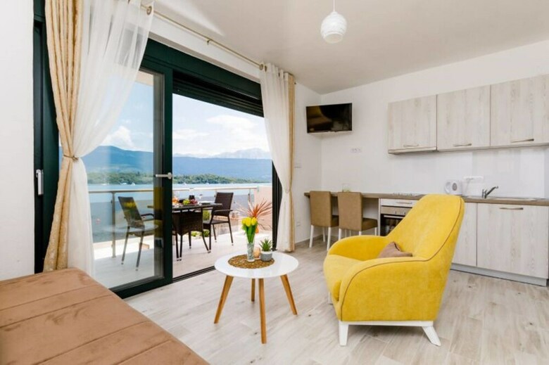 Apartments Mia Krasici