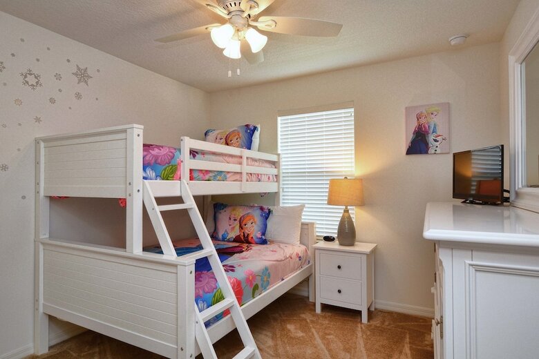 Compass Bay- 4 Bedroom Townhome- 1950cy