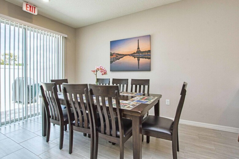 Compass Bay- 4 Bedroom Townhome- 1960cy