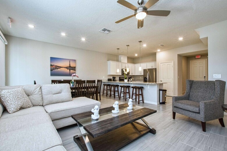 Compass Bay- 4 Bedroom Townhome- 1960cy