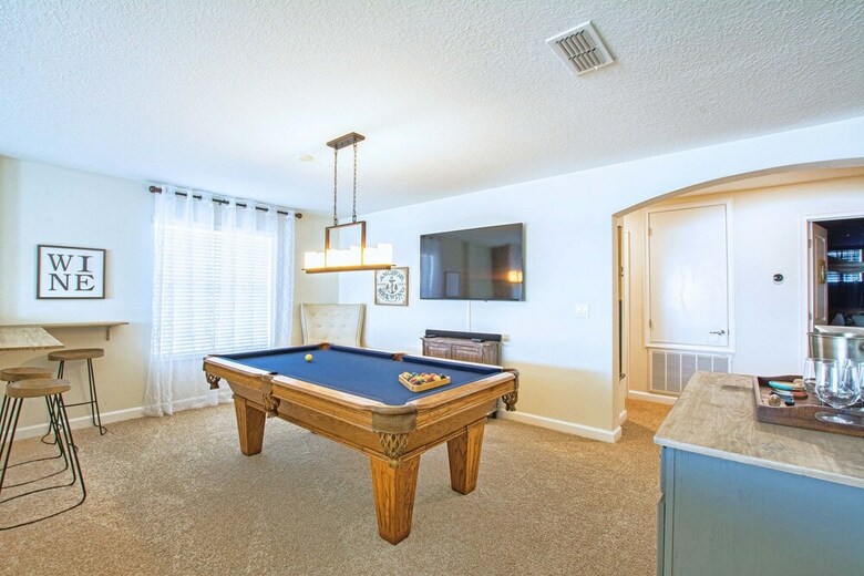 Storey Lake-5 Bedrooms Home W/pool-1650st