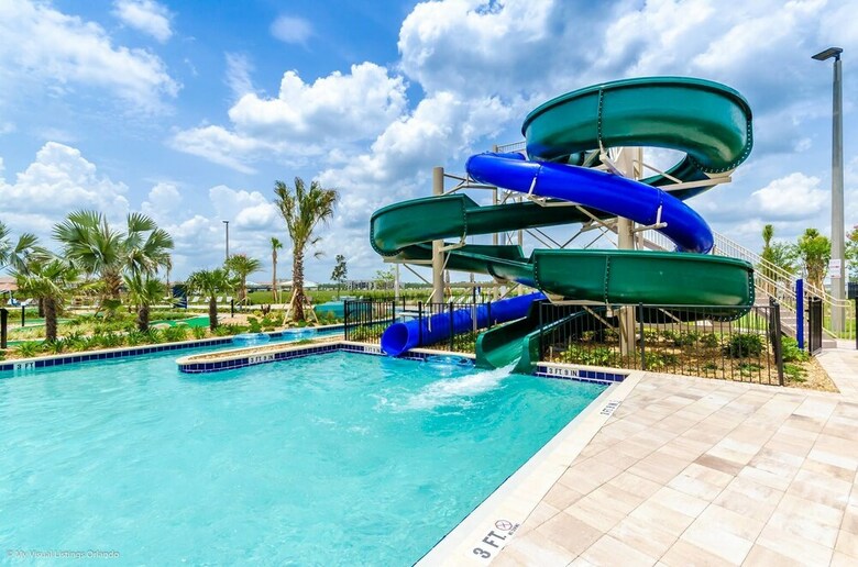 Storey Lake-5 Bedrooms Home W/pool-1650st