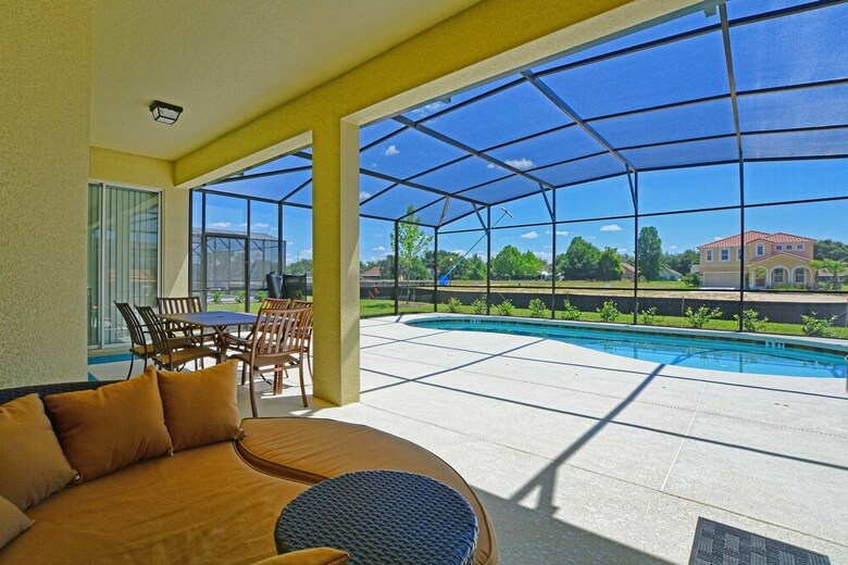 Solterra - 5 Bedrooms House W/pool-7029sr
