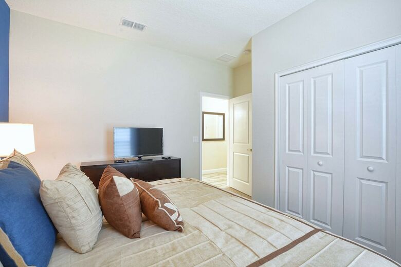 1617st