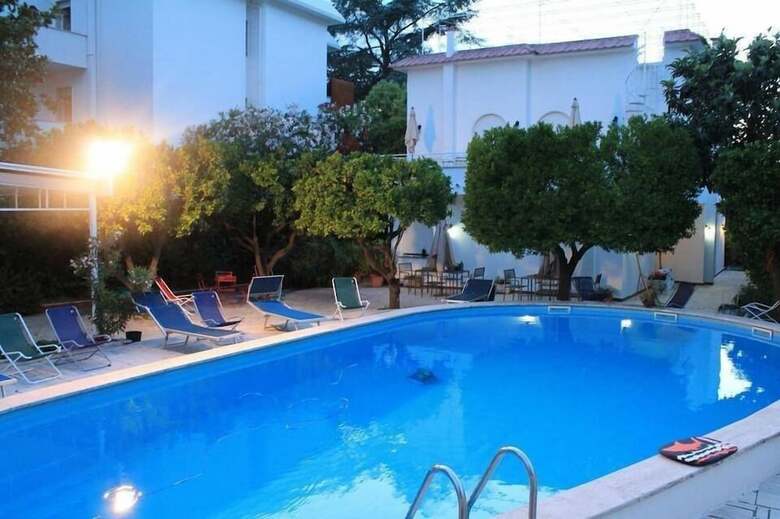 Villa Sorrento Resort - B&B