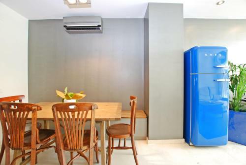 Blue Fridge Apartment