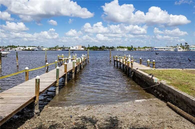 Delmar Dolphin - Three Bedroom Home