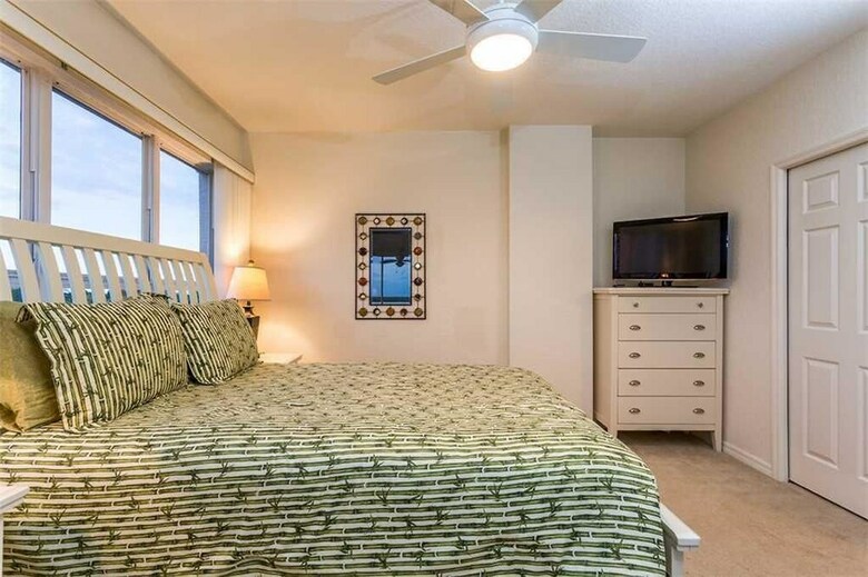Island Beach Club 304 - Two Bedroom Condo