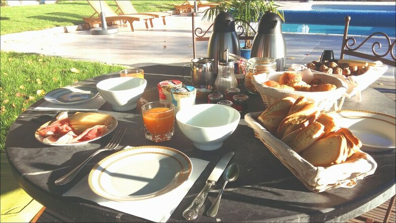 Relais de Montgeoffroy B&B