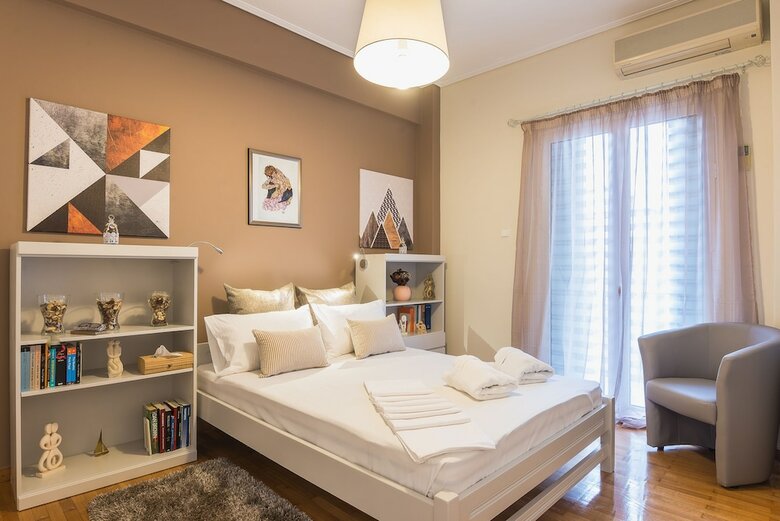 Park View Apartment Near Athens Museum