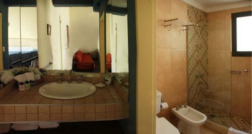 Hotel Piedras Del Sol