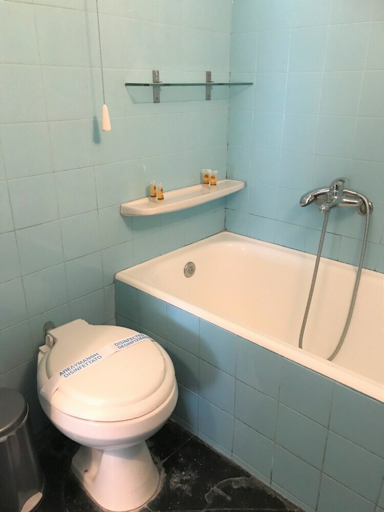 Athenian Sunny Apartment