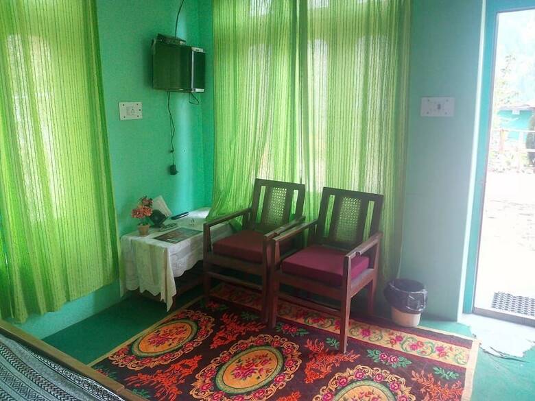 Hotel Stayapart - Shruti Guest House