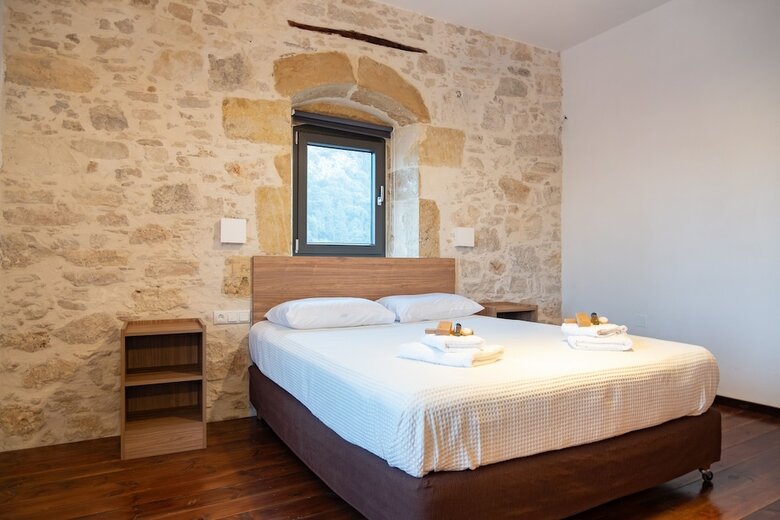 Traditional Villa In Fres