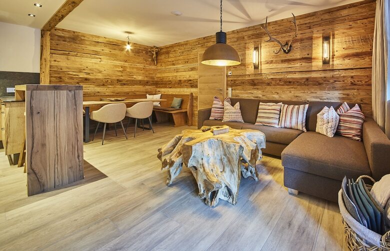 The Peak - Premium Apartments