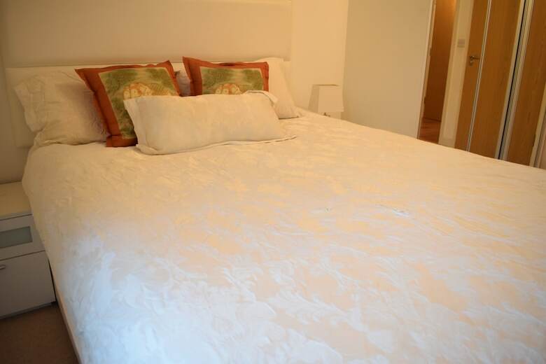 Apartamentos Modern 2 Bed Flat With Balcony In Canada Water