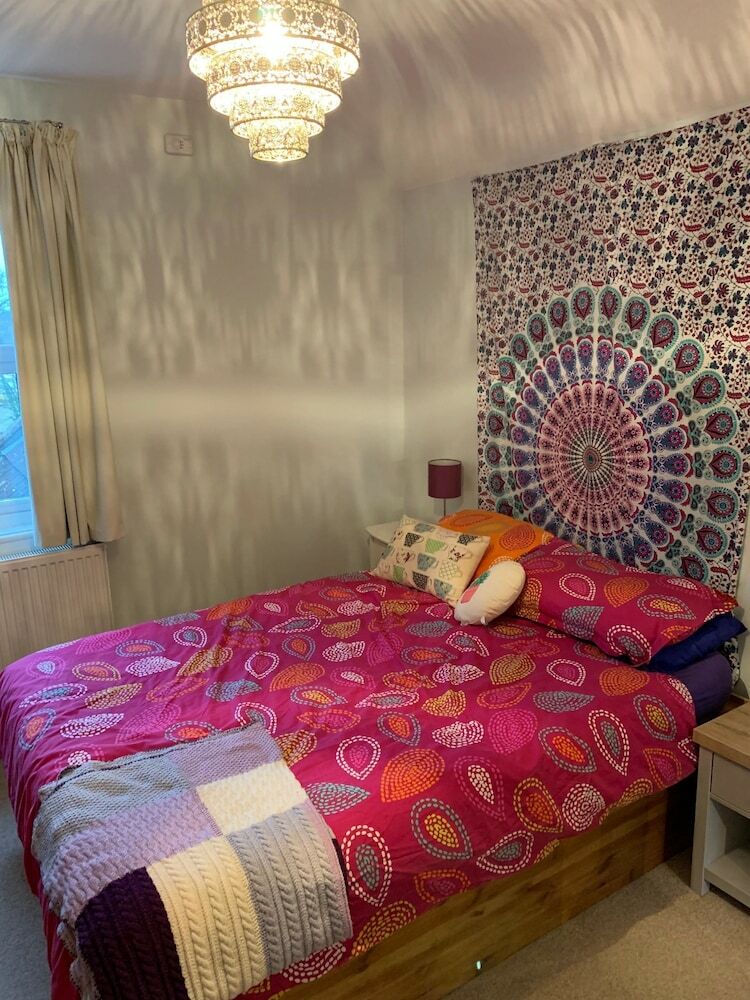 Apartamentos 1 Bedroom Flat In Central Location