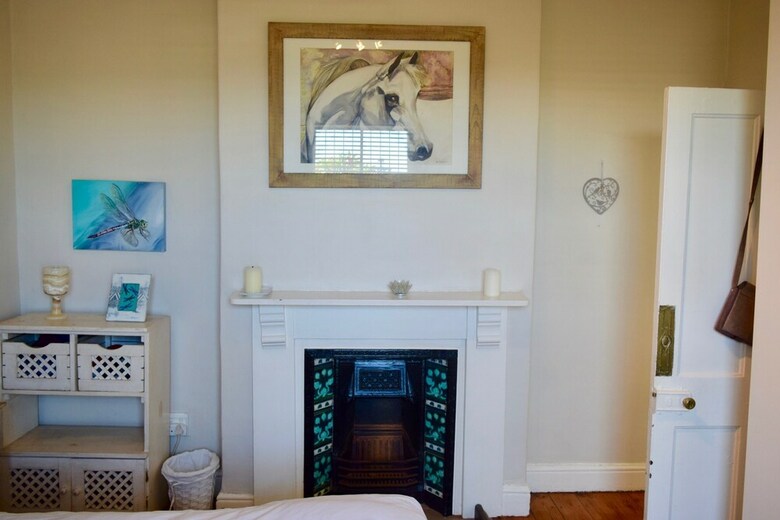 2 Bedroom Home With Private Garden