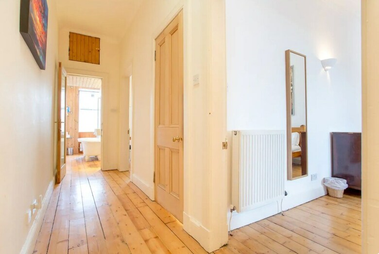 Apartamentos Spacious Traditional 3 Bedroom Flat In New Town