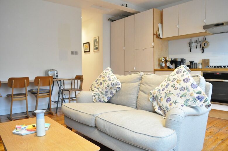 Apartamentos Fantastic 2 Bedroom Flat In Great Location