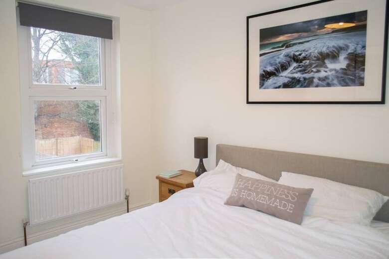 Bright 3 Bedroom House In East Oxford