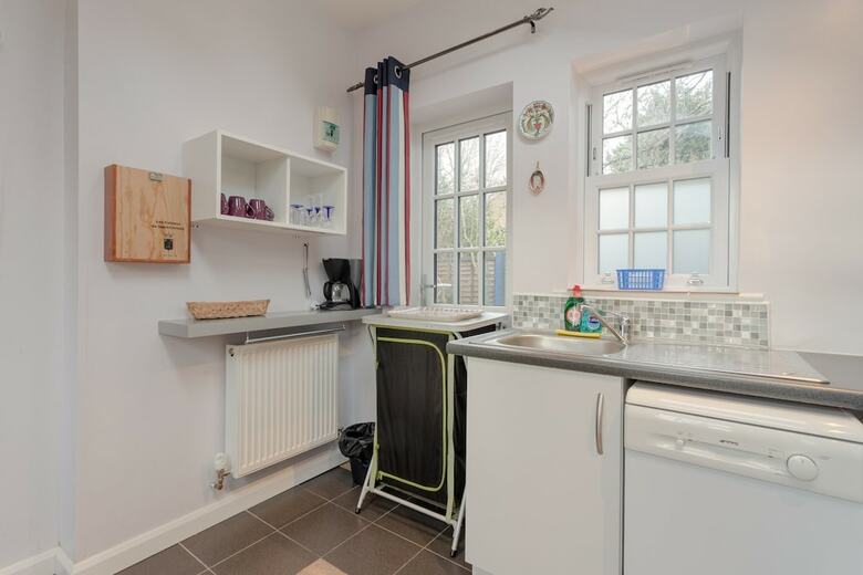 Victorian Coach House In Wimbledon