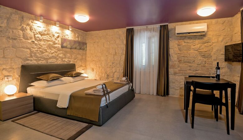 Hotel Annies Stone Studio & Room