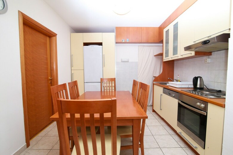 Apartments Mara