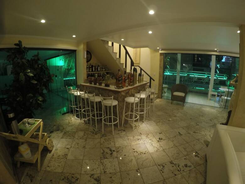 Hostal Pousada Rayer Land