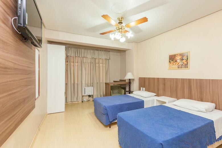 Tri Hotel Poa